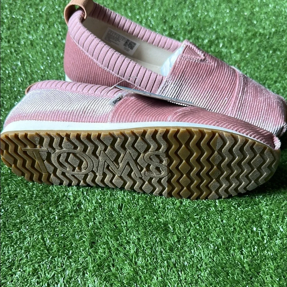 Toms Kids Moccasins in Blush and Beige